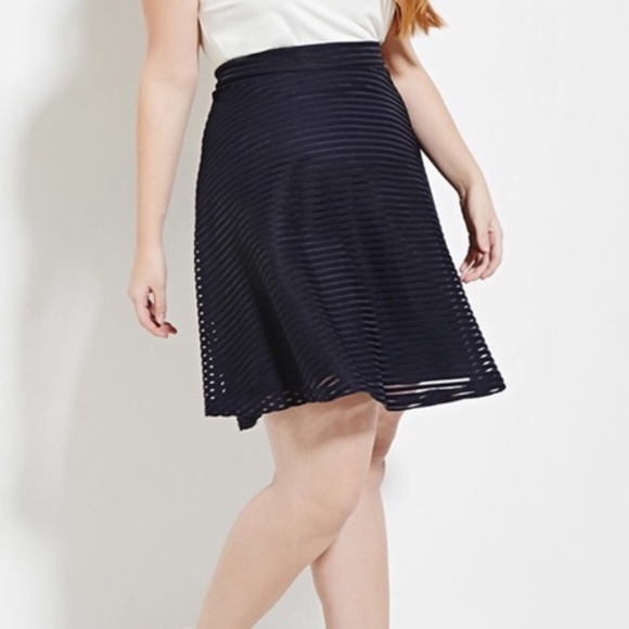 Forever 21+ Shadow Mesh Skater Skirt Size 2X - Picture 1 of 4
